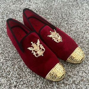 Men’s Jitai Red Loafers SZ 10